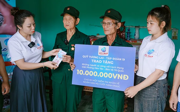 Đội ngũ hỗ trợ khách hàng chuyên nghiệp của Tobet88 sẵn sàng phục vụ 24/7